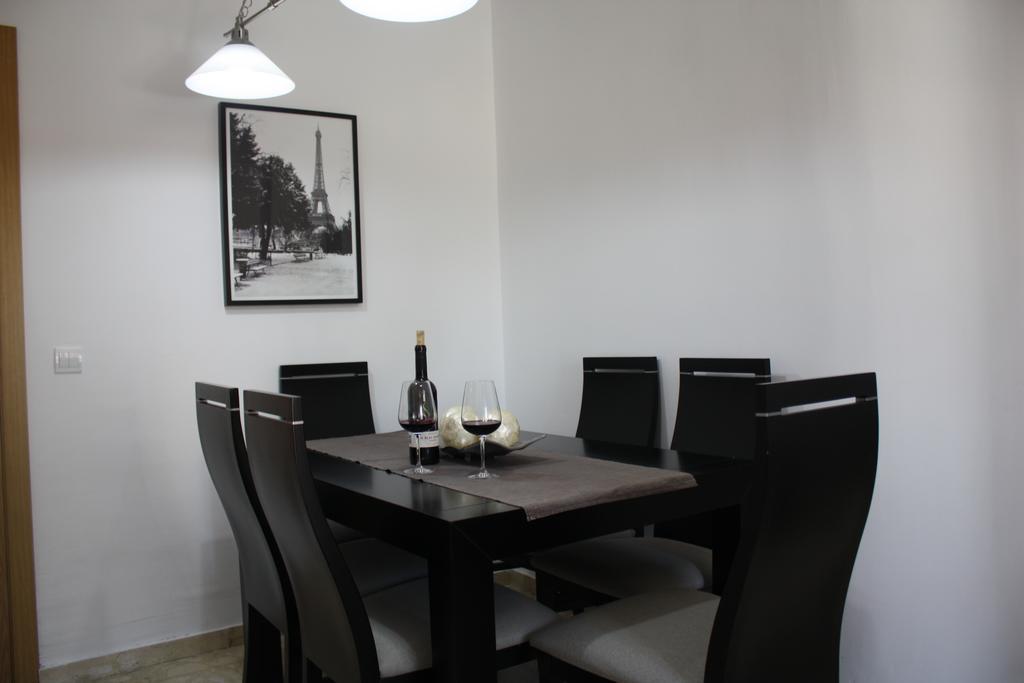 Apartamento Moderno Cerca Del Centro Malaga Exterior photo